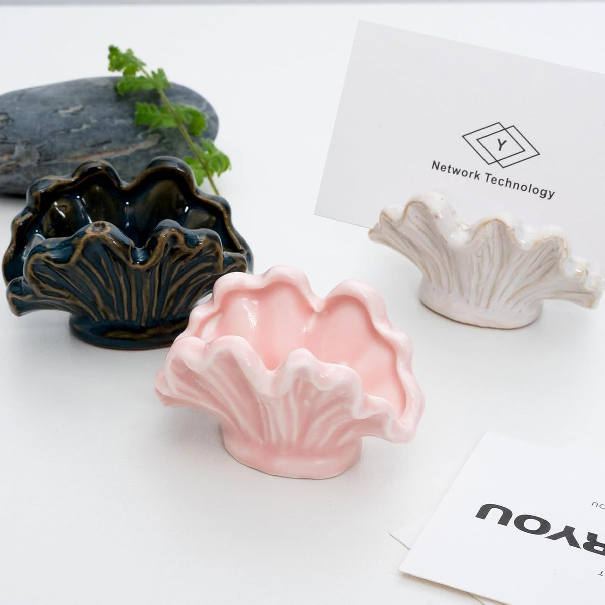 Cute Shell Business Card Holder for Desk - Vertical Display Stand