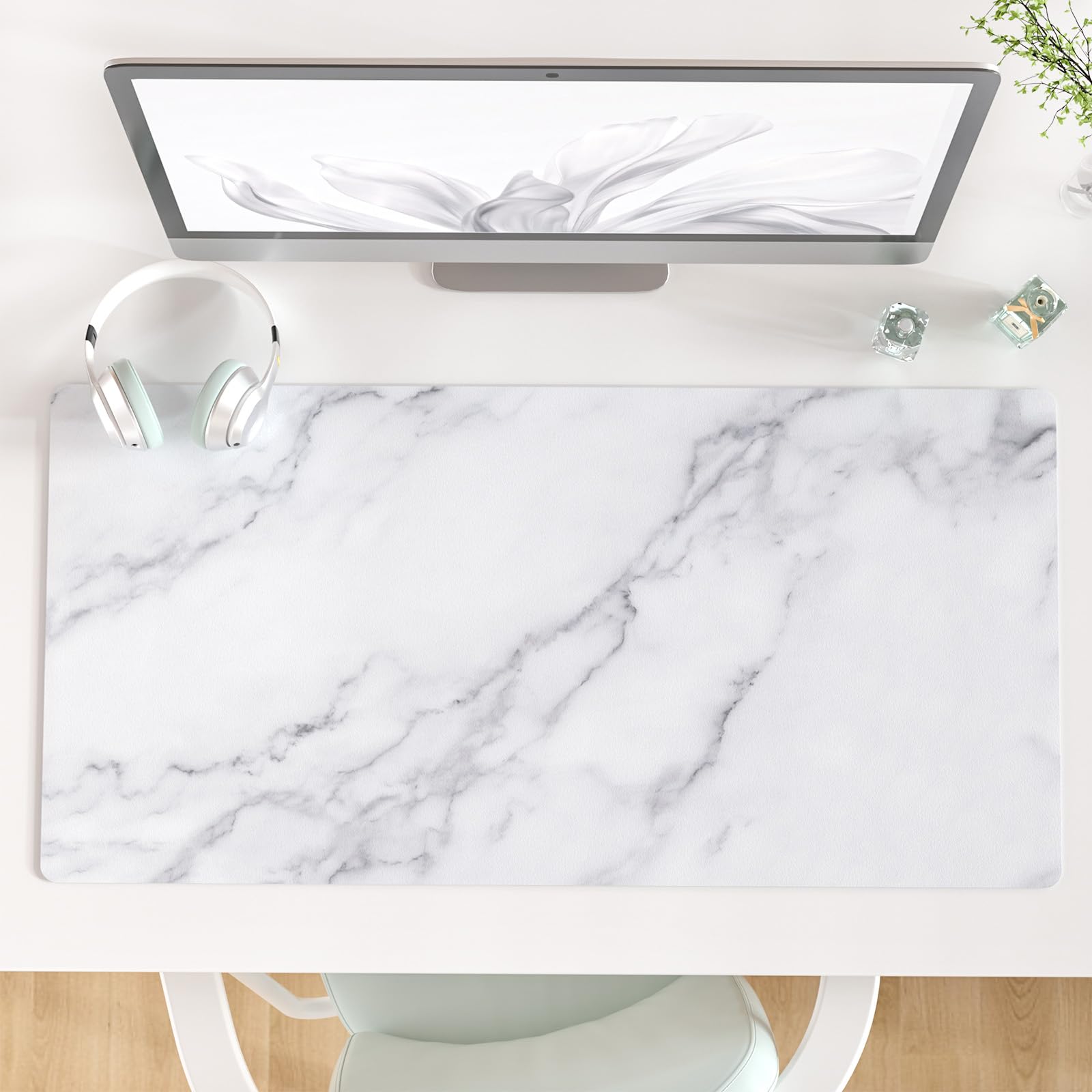 QIYI PU Leather Large Mouse Pad, Waterproof Desk Mat, 31.5" x 15.7", Peony