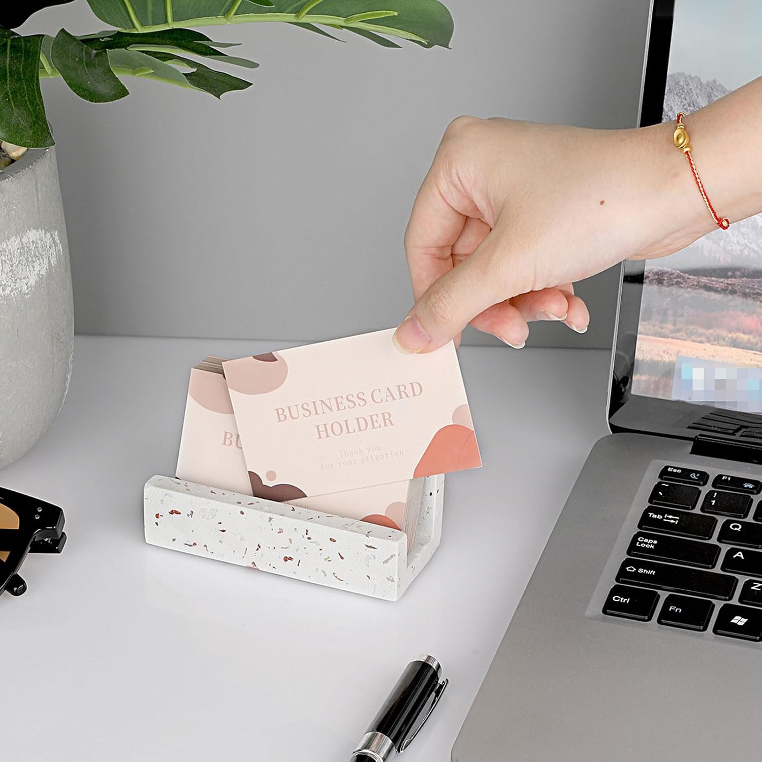 Hipiwe Business Card Holder for Desk Terrazzo Business Card Display Stand