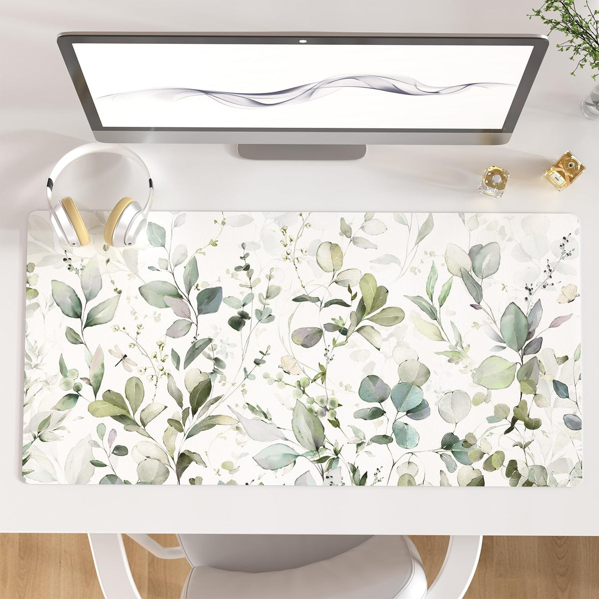 QIYI PU Leather Large Mouse Pad, Waterproof Desk Mat, 31.5" x 15.7", Peony