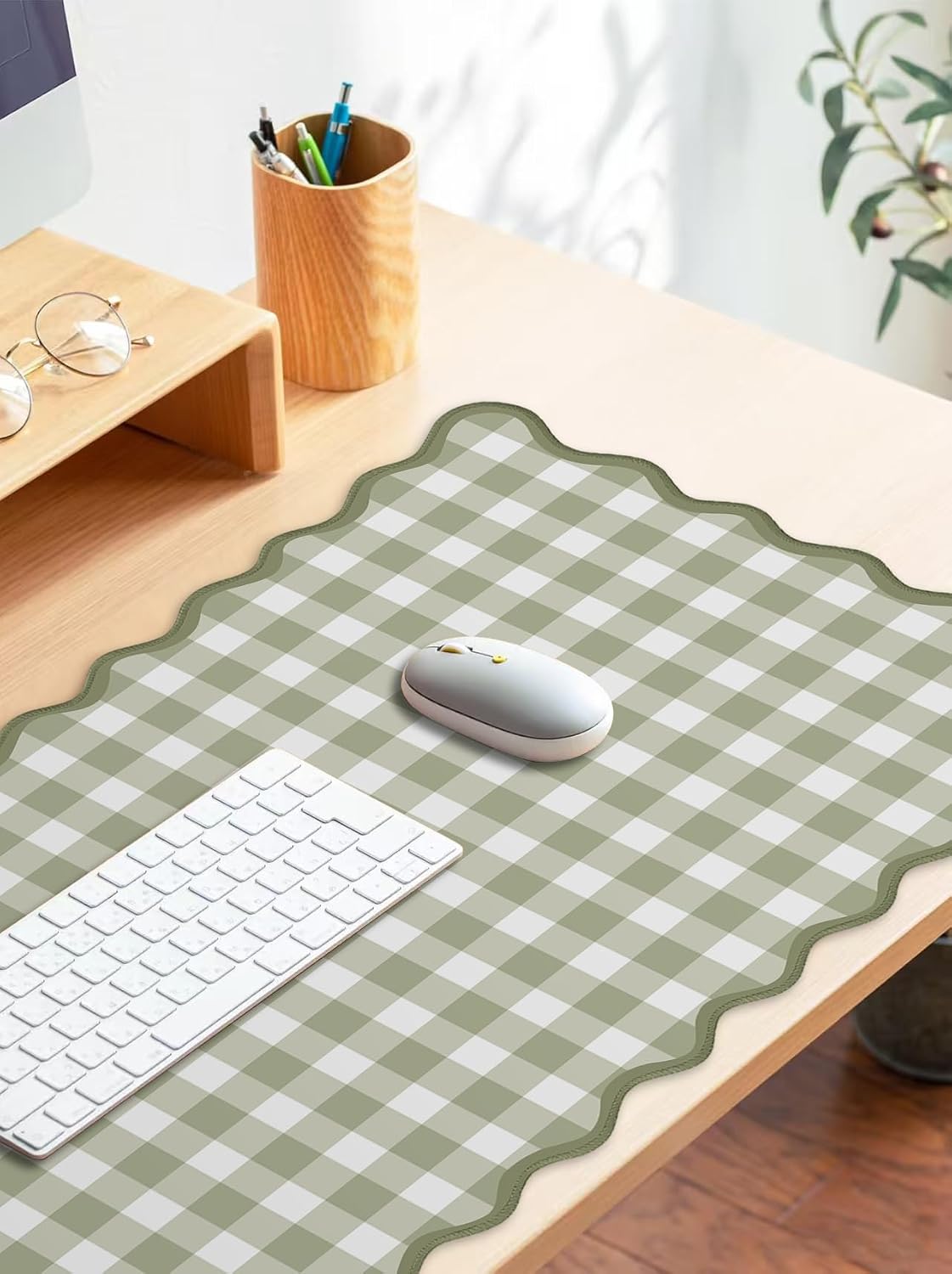 Scalloped‌ Green Checkered Desk Mat Cute Pastel Large Gaming Mouse Pad Gingham Kawaii Cottagecore ‌Vintage‌ Girly Keyboard Computer Mat Aesthetic Desk Pad Accessories Office Decor for Women