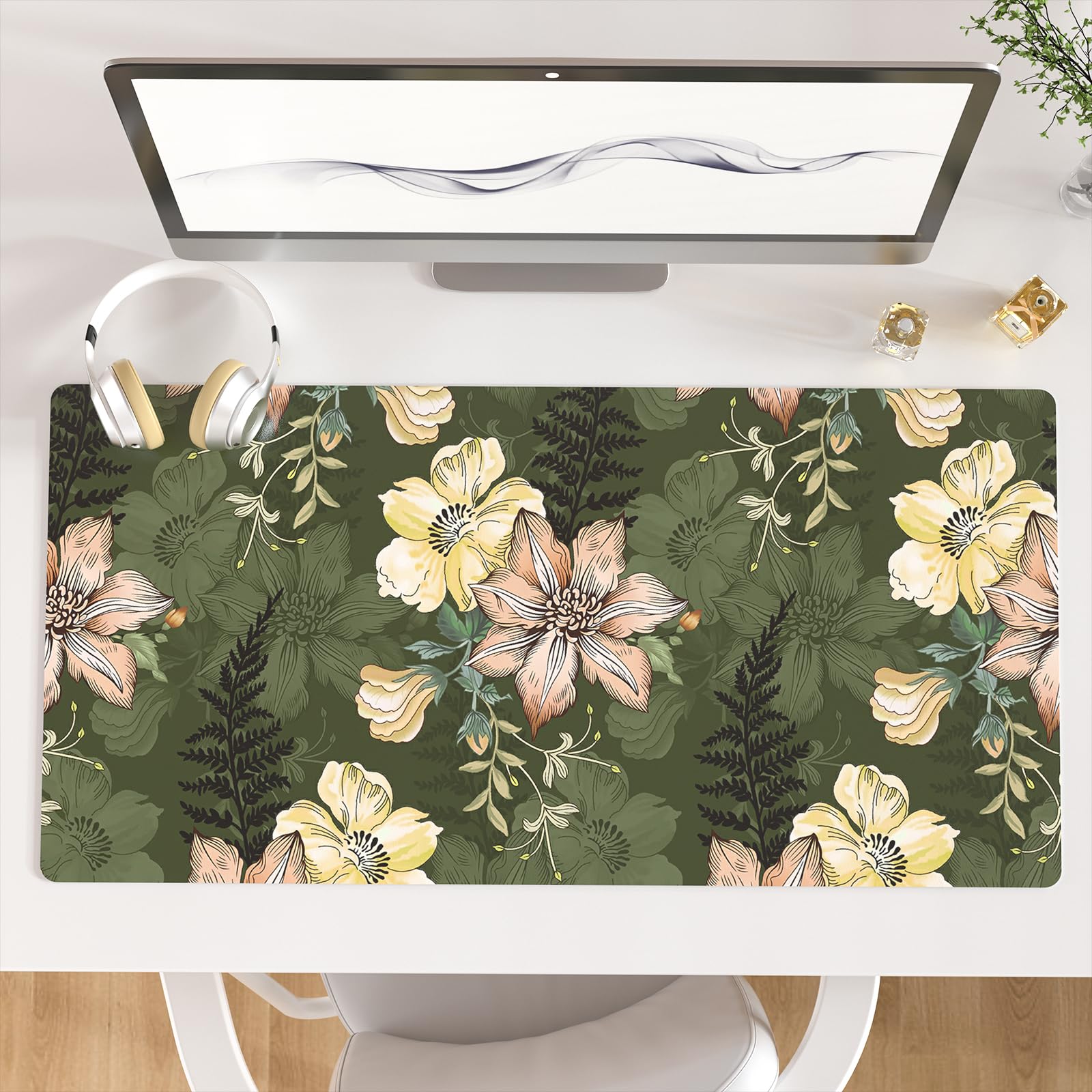 Faux Leather Large Mouse Pad, Office Desk Mat, 31.5"x15.7", Pink Floral