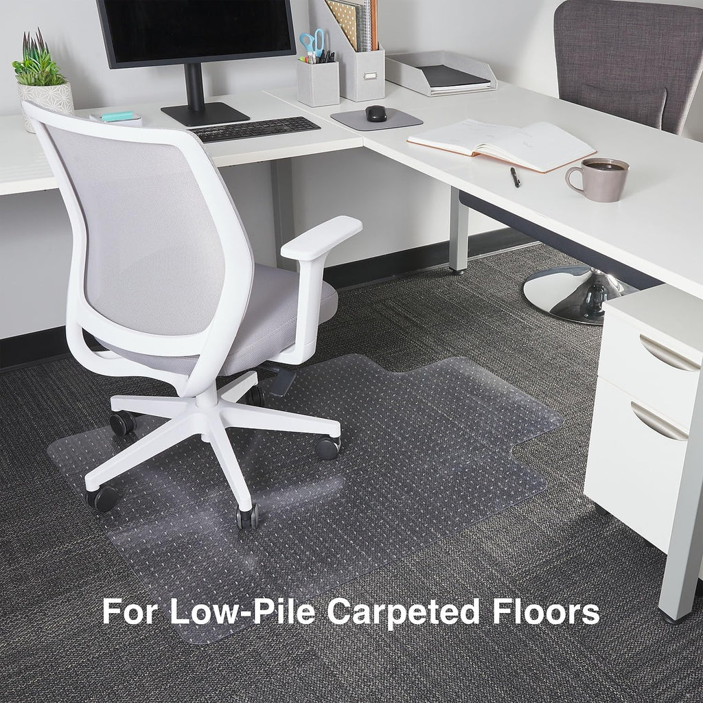 Staples Office Chair Mat, Clear, 35.5x47.5 Inch, Flat-Pile Carpet, with Lip