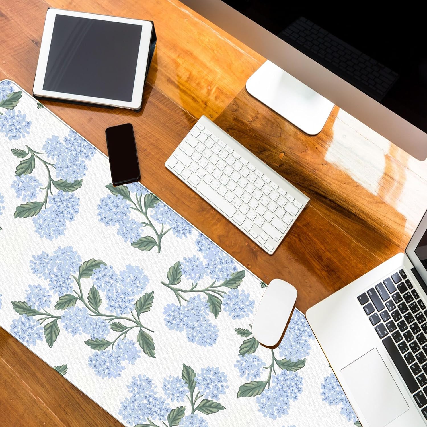 UTELKA Blue Desk Mat, Flroal Desk Matt for Desktop Mouse Pad 31.5x11.8